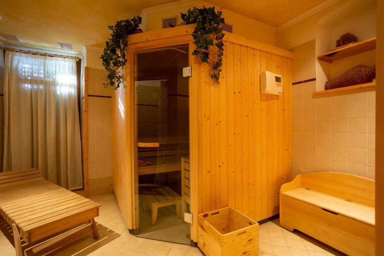 Hotel Salegg Сиуси Екстериор снимка