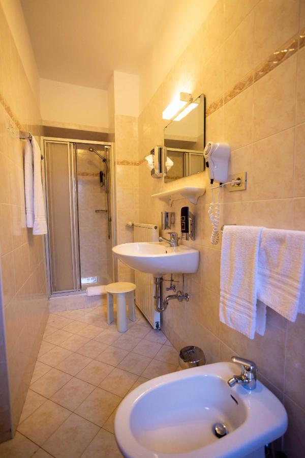 Hotel Salegg Сиуси Екстериор снимка