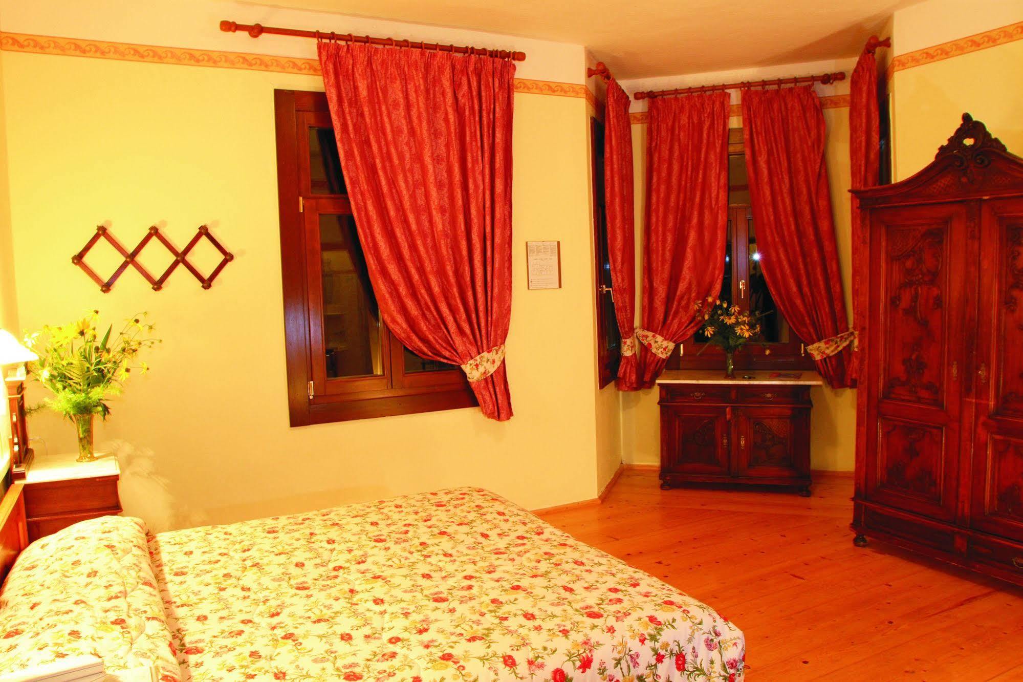 Hotel Salegg Сиуси Екстериор снимка