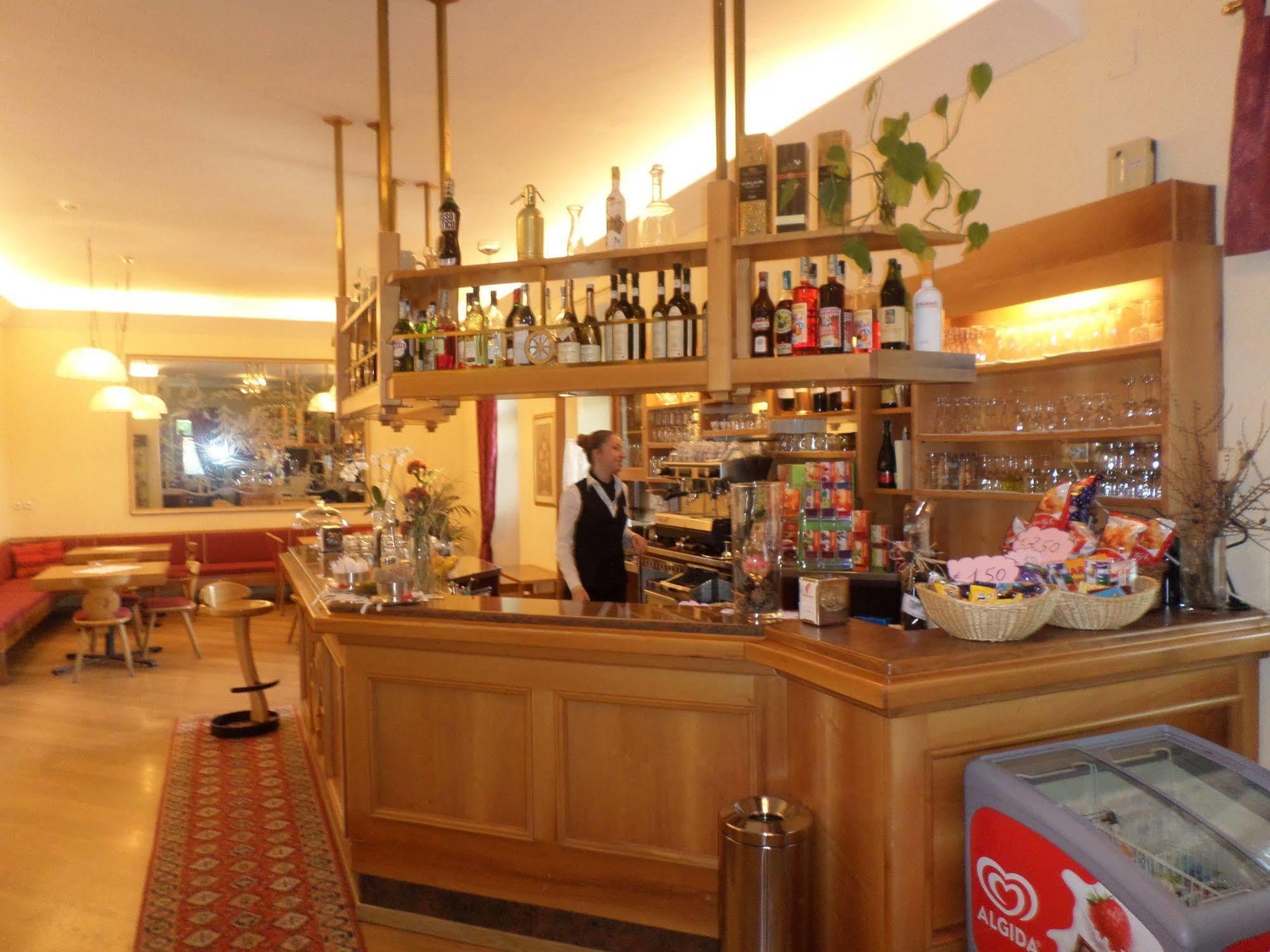 Hotel Salegg Сиуси Екстериор снимка